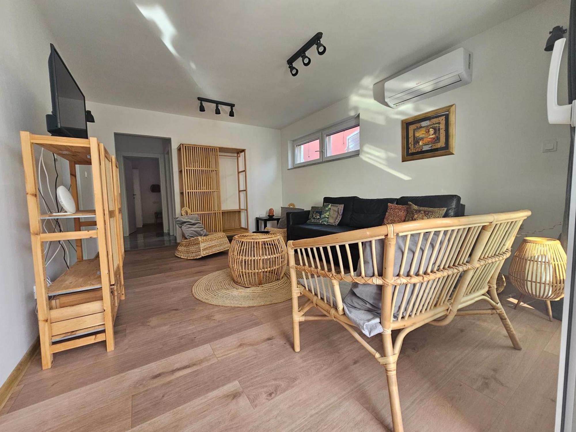 Vila Regina Apartment Rex With Swimming Pool Jezera Buitenkant foto