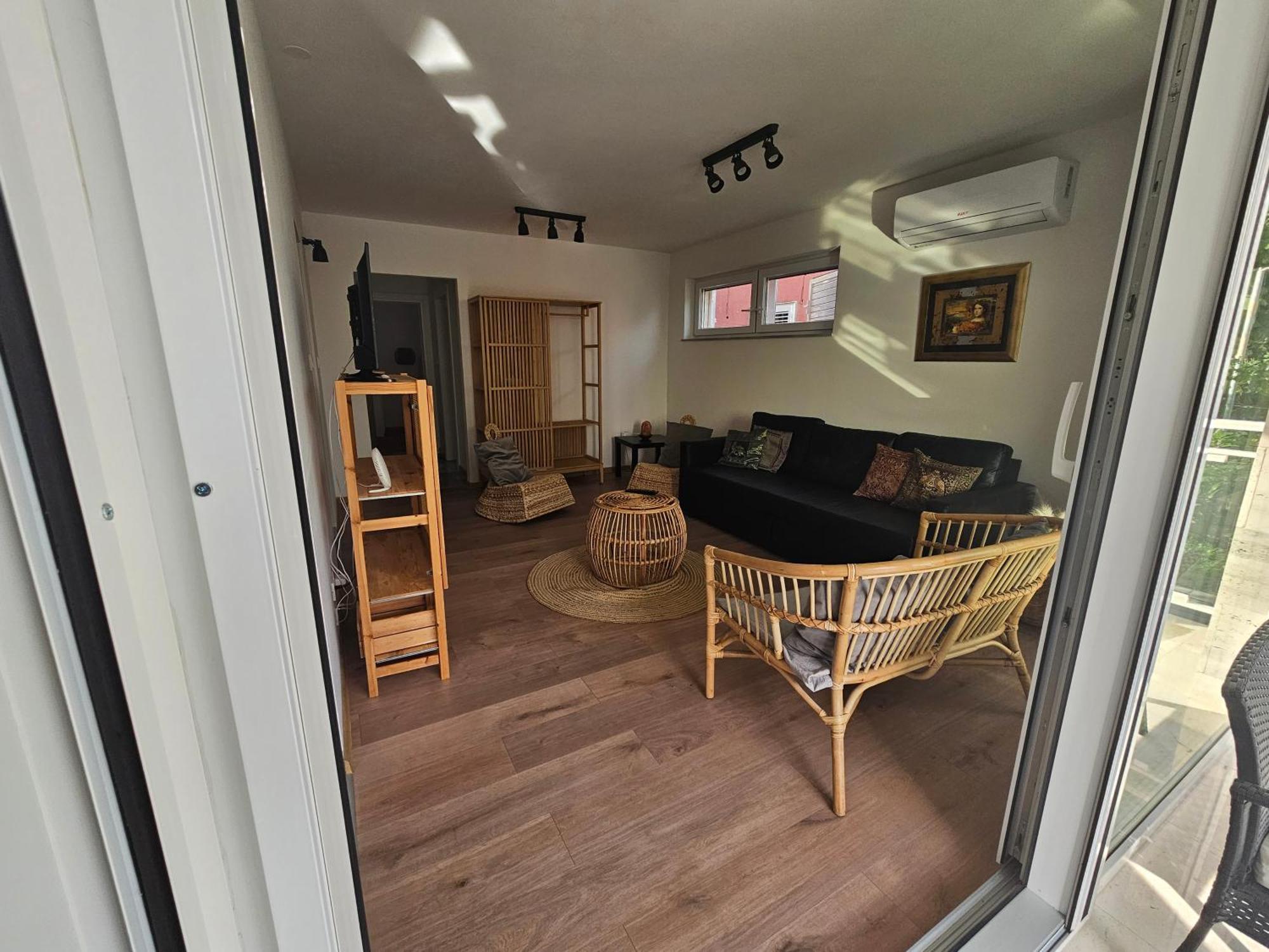 Vila Regina Apartment Rex With Swimming Pool Jezera Buitenkant foto