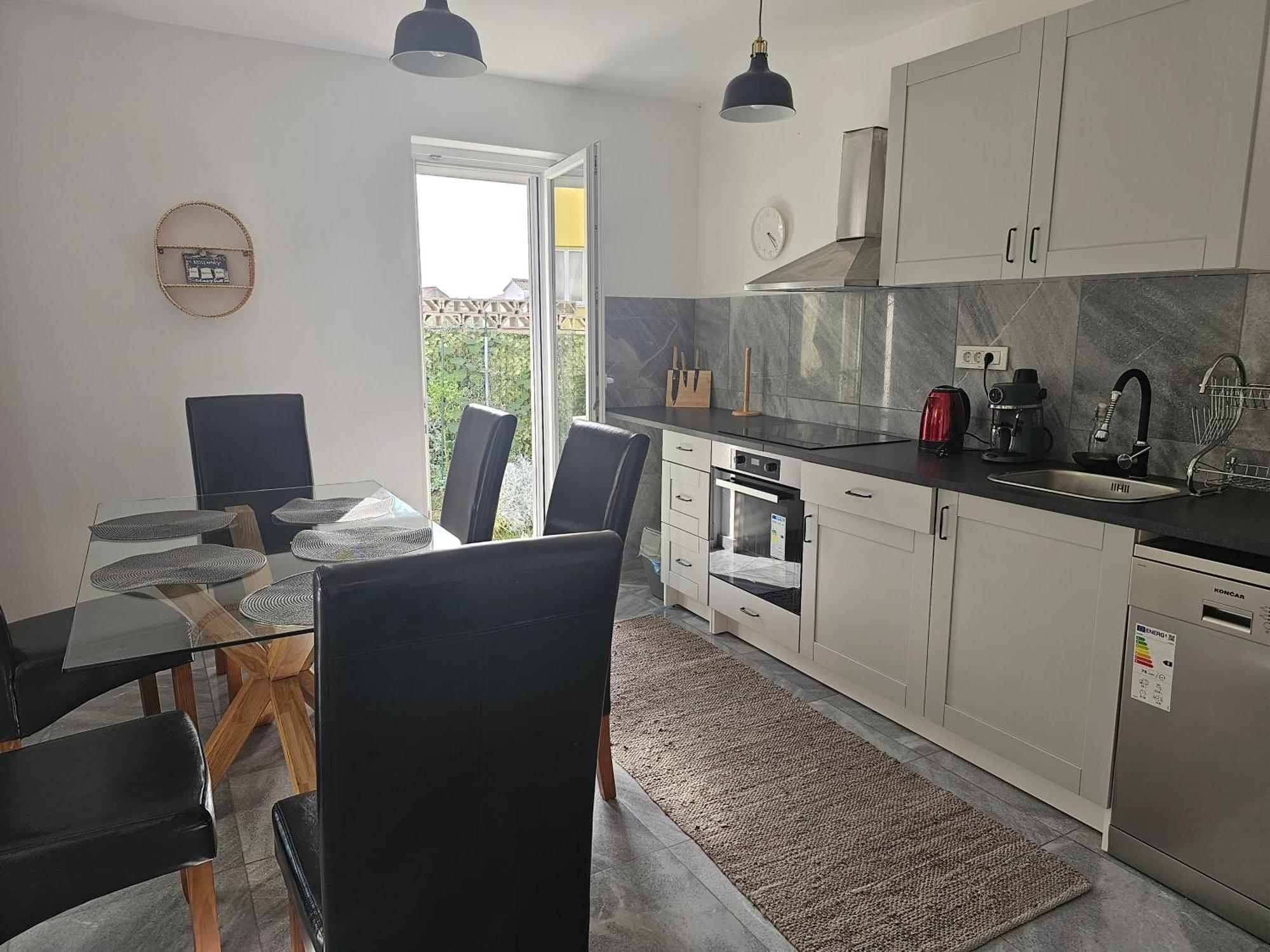 Vila Regina Apartment Rex With Swimming Pool Jezera Buitenkant foto