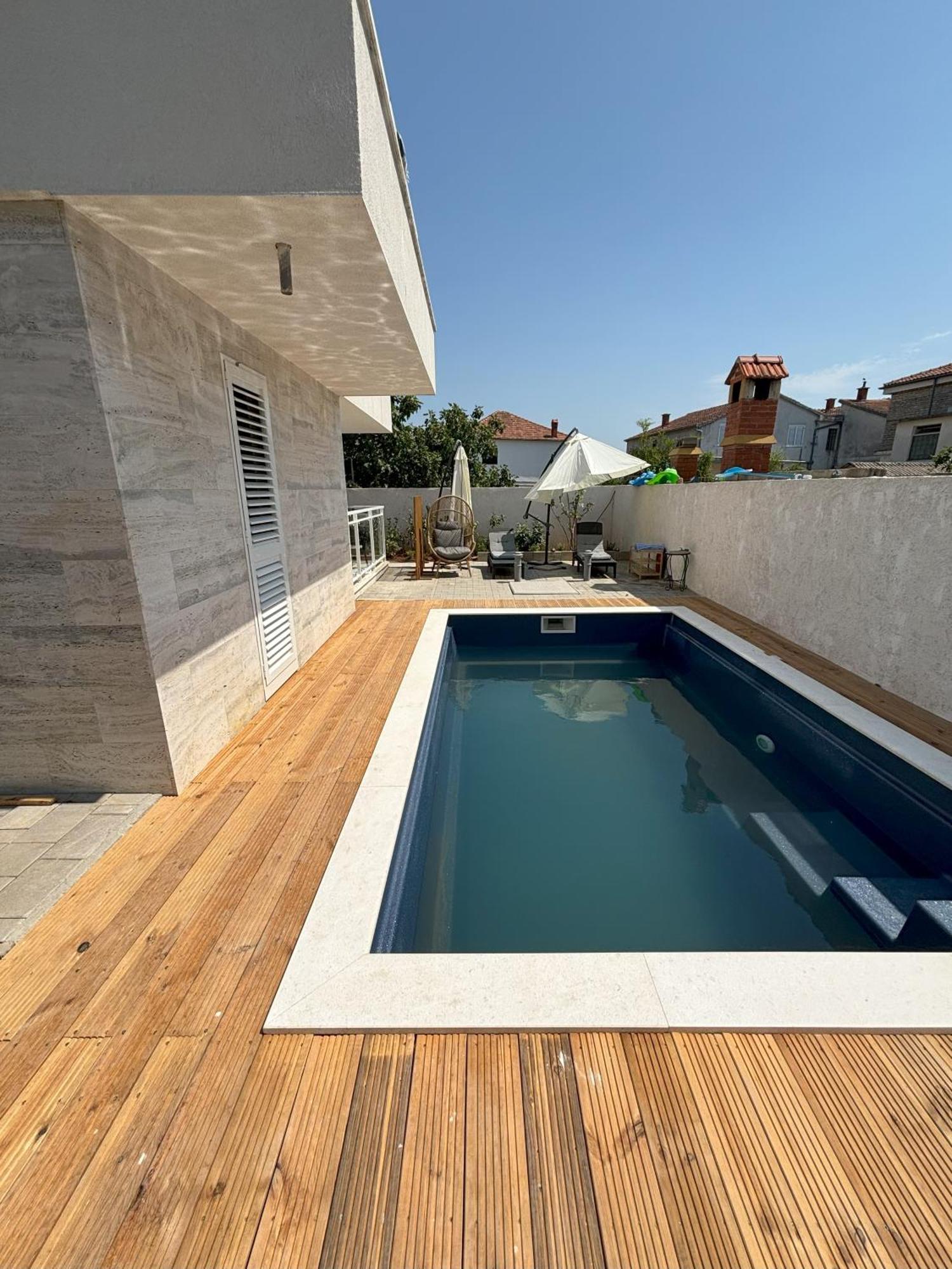 Vila Regina Apartment Rex With Swimming Pool Jezera Buitenkant foto