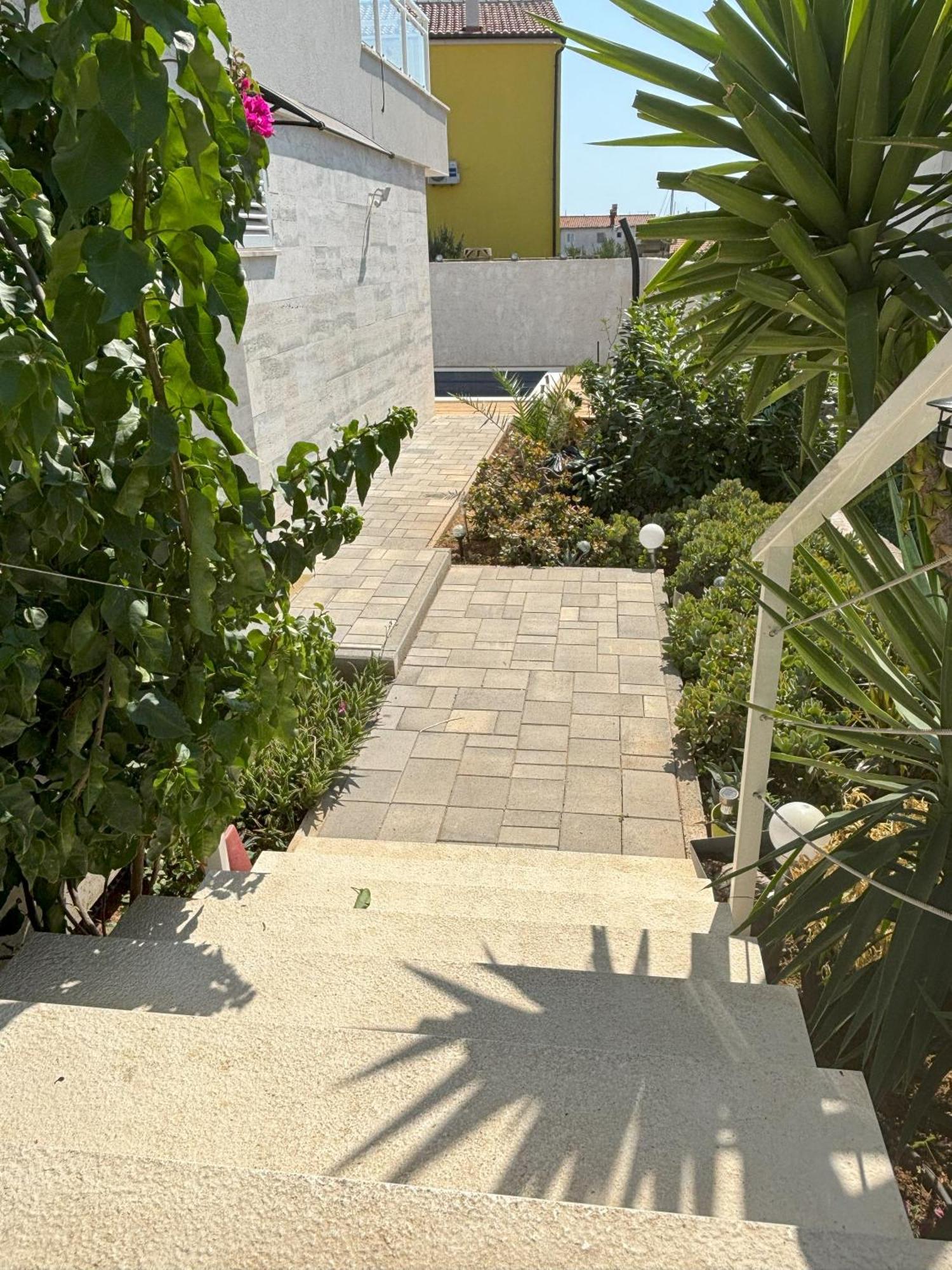 Vila Regina Apartment Rex With Swimming Pool Jezera Buitenkant foto